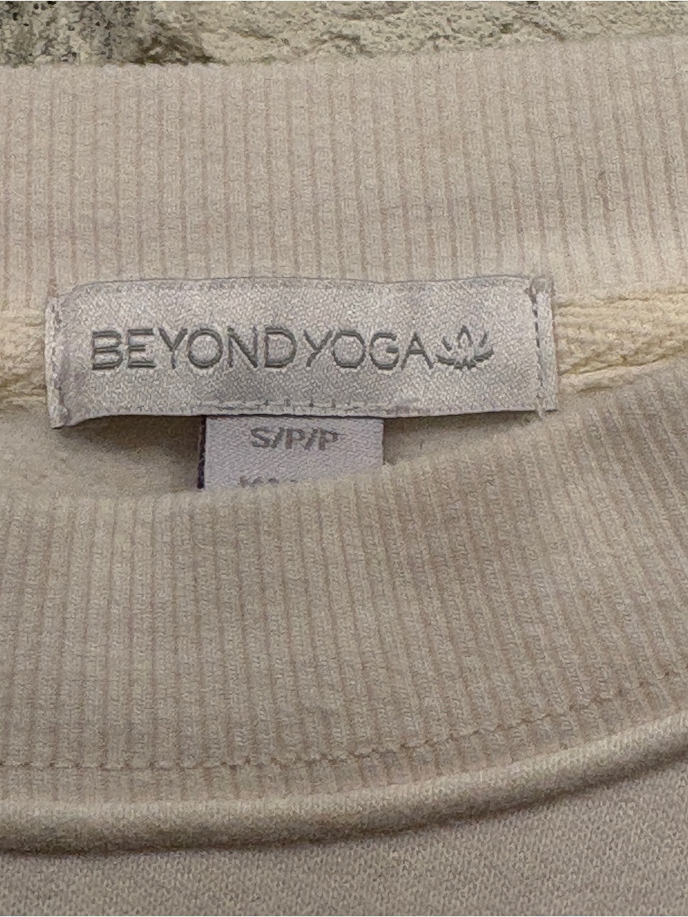 Beyond Yoga, Women's oversized, size S, light cream, crewneck sweatshirt - Picture 3 of 9